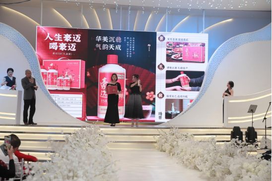 云仓酒庄重庆公司战略伙伴发布会成功举办(图4)