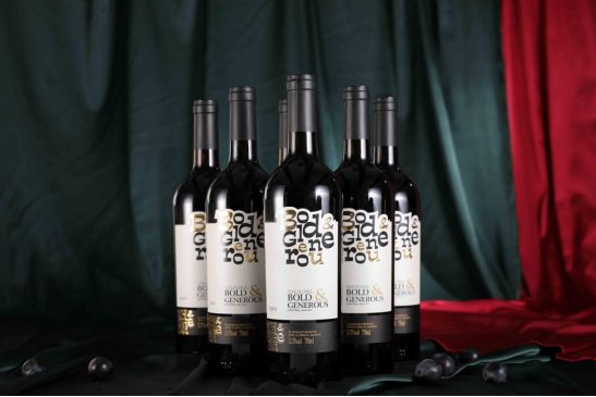 云仓酒庄洒派品牌一对一个性定制服务,定制你的专属美酒 (图3)