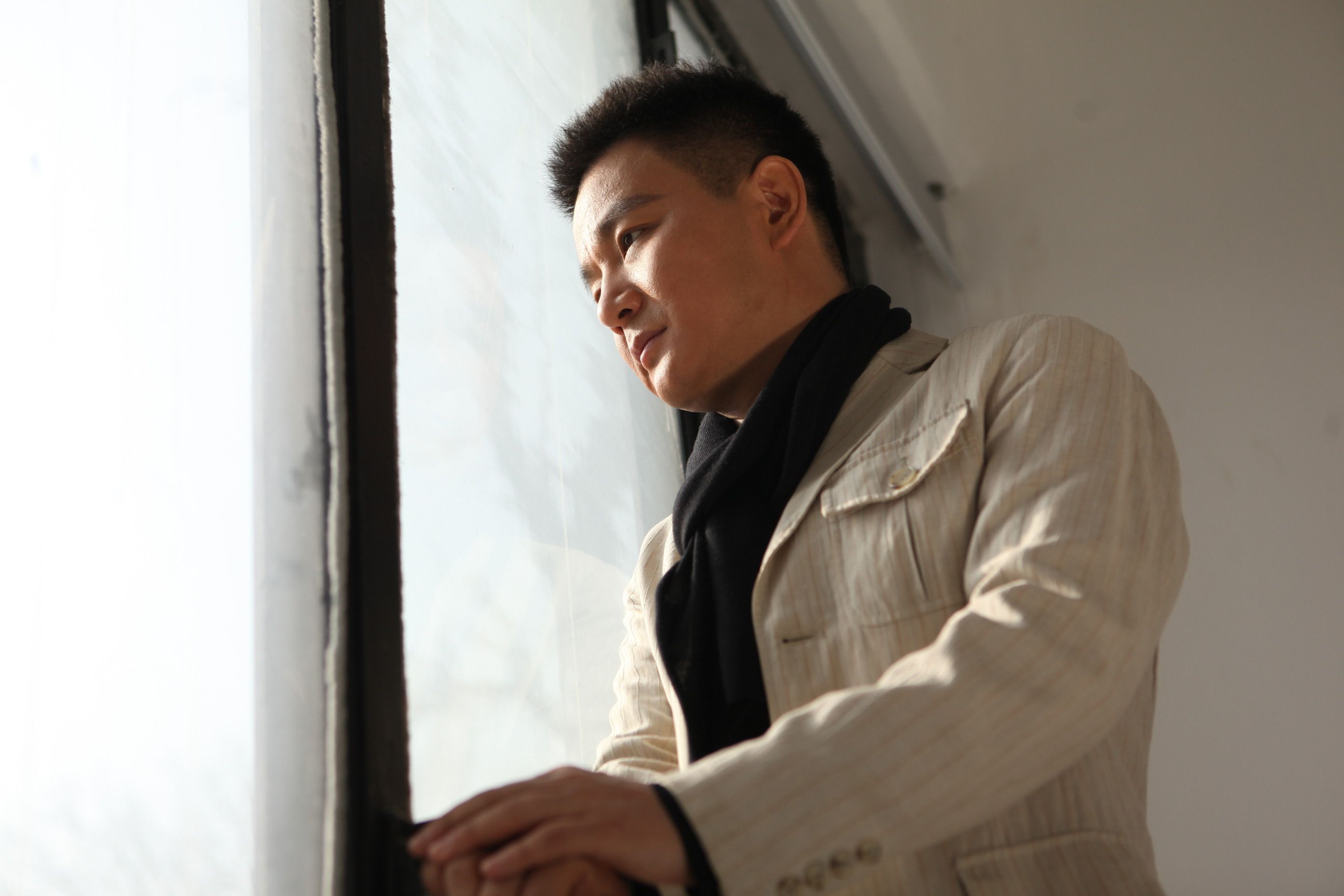 面对困境时的力量——《难不难》与歌手荆涛的坚持(图3)