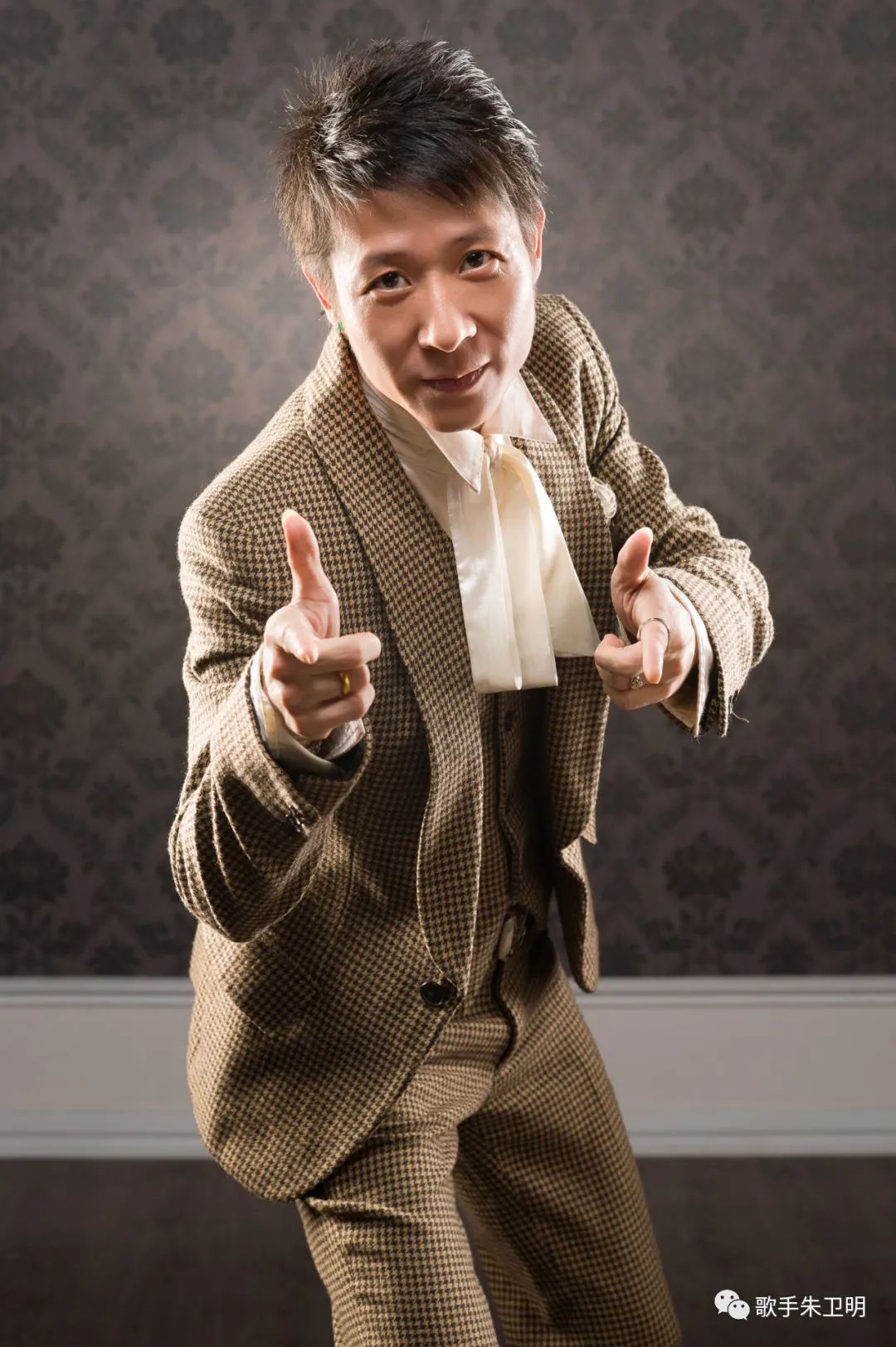 大龄青年相亲记:来自唱作歌手朱卫明民谣与爵士风格一首歌曲(图2)