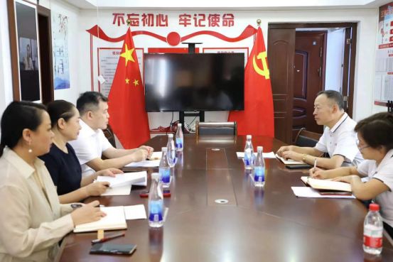 海南云仓酒庄拜会三亚市贸促会与三亚国际商会共谋未来发展蓝图(图2)