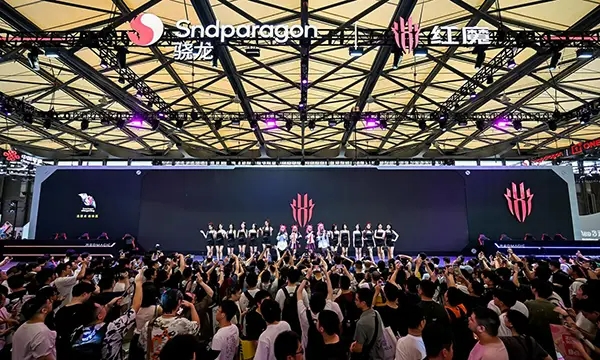 红魔展台爆燃2024 chinajoy 全系列装备震撼登场