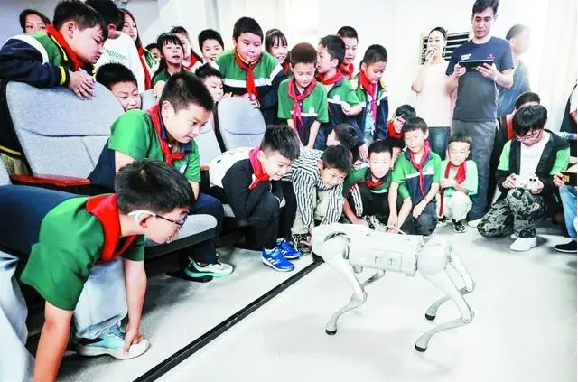 点亮乡村学生科技梦 