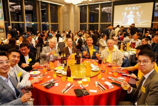 云仓酒庄f party精酿啤酒香港发布：品味精酿啤酒之魅力，共创未来之华章