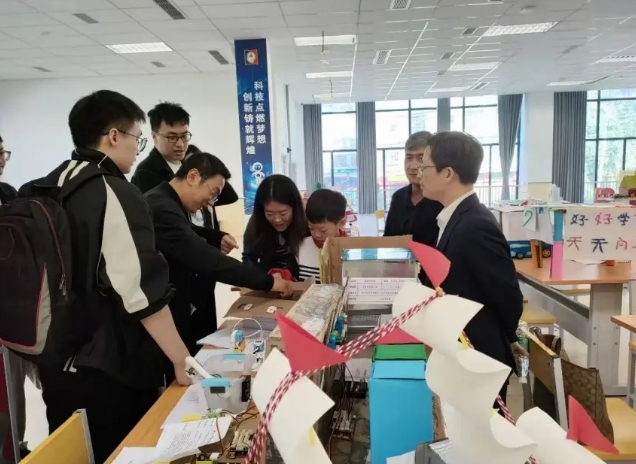 资阳安岳：青少年科技创新大赛举办，科技创意助力乡村振兴 